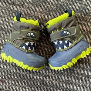 Adorable Snow/Rain Boots, size 5, EUC, Cat & Jack Brand, Unisex
